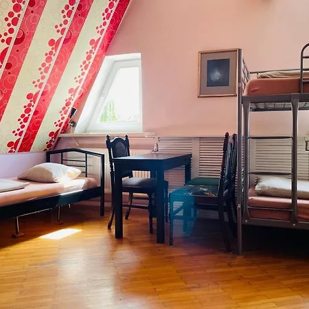 Mikalo House Hostel *