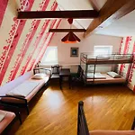 Mikalo House Vandrerhjem